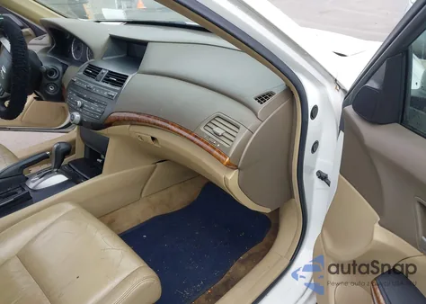 2008 Honda Accord 2.4 Ex-L from USA, damaged, VIN 1HGCP26888A082469